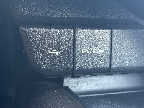 Used 2021 Toyota Camry SE FWD image 30