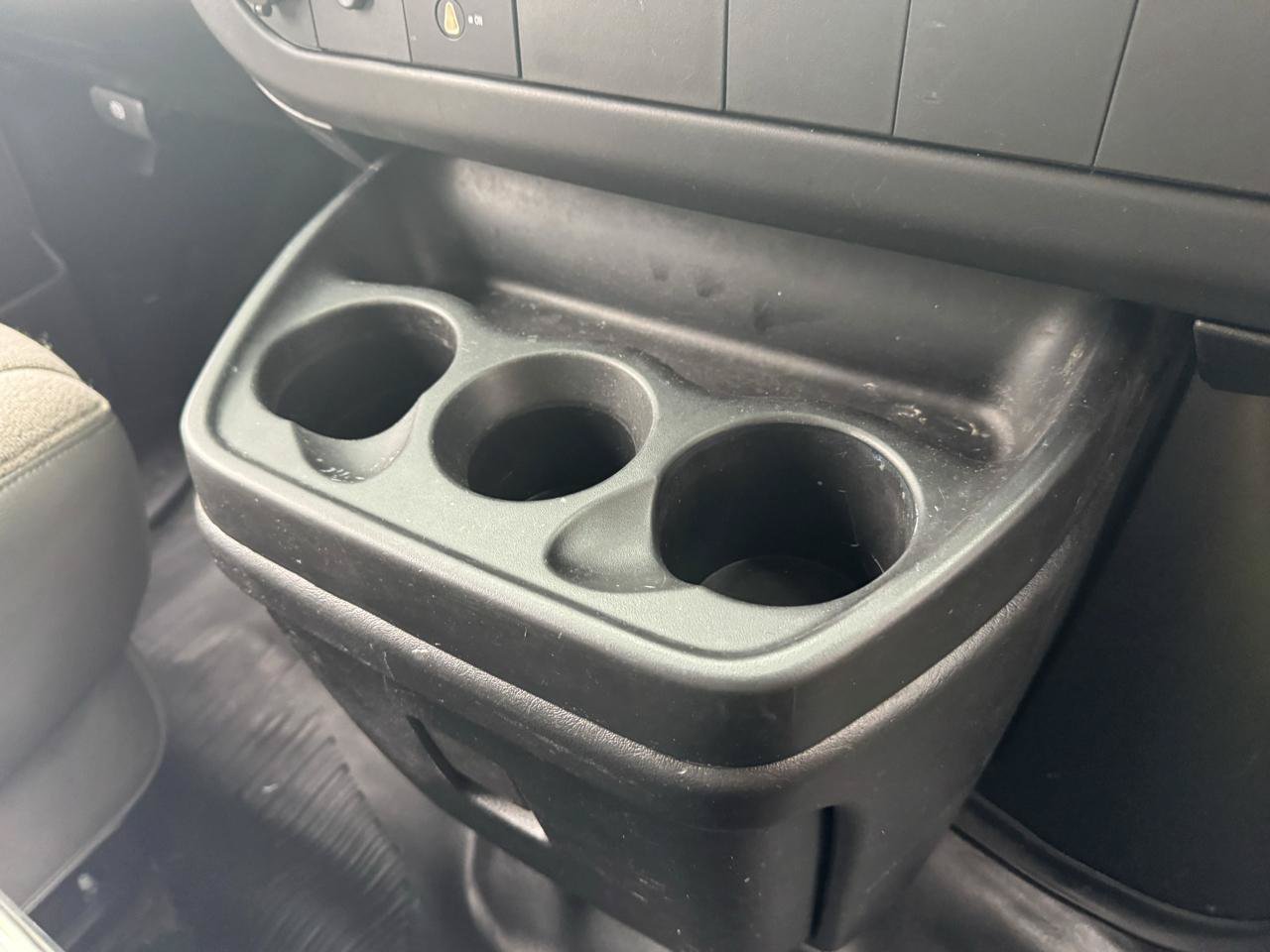 Used 2014 Chevrolet Express 2500 RWD image 28