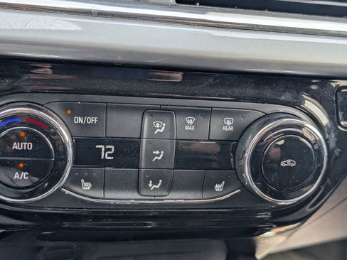 Used 2024 Chevrolet Trax LT w/ Driver Confidence Package image 10