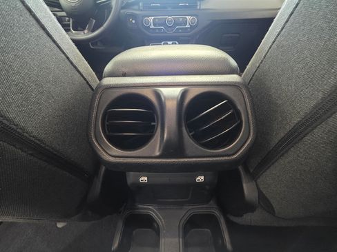 Used 2024 Jeep Wrangler Unlimited Sport AWD/4WD image 27