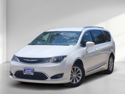 Used 2018 Chrysler Pacifica Touring-L Plus