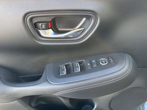 Used 2023 Honda HR-V EX-L image 15