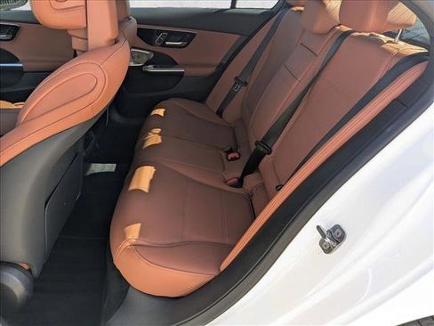 Used 2025 Mercedes-Benz C 300 Sedan image 17