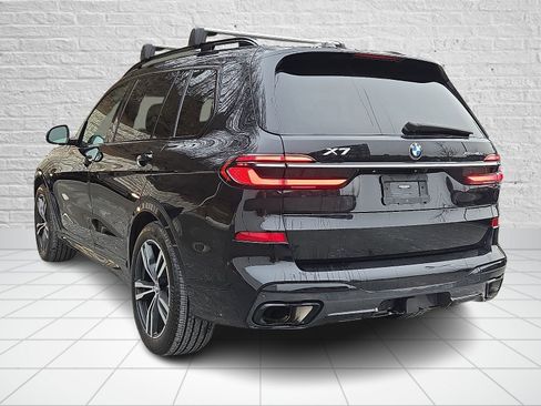 Certified 2023 BMW X7 xDrive40i w/ Executive Package image 4
