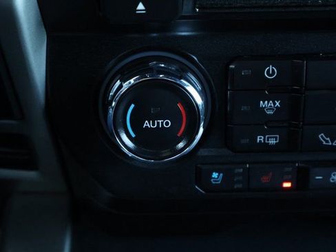 Used 2018 Ford F150 Lariat image 31