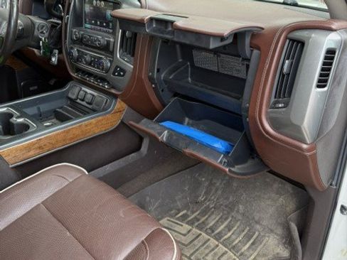 Used 2015 Chevrolet Silverado 1500 High Country AWD/4WD image 13