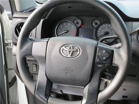 Used 2017 Toyota Tundra SR w/ Tundra Package #1 image 8