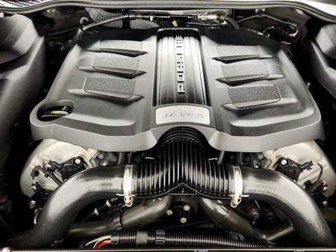 Used 2017 Porsche Cayenne S w/ Premium Package AWD/4WD image 27