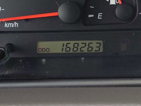 Used 2002 Toyota Camry XLE image 27