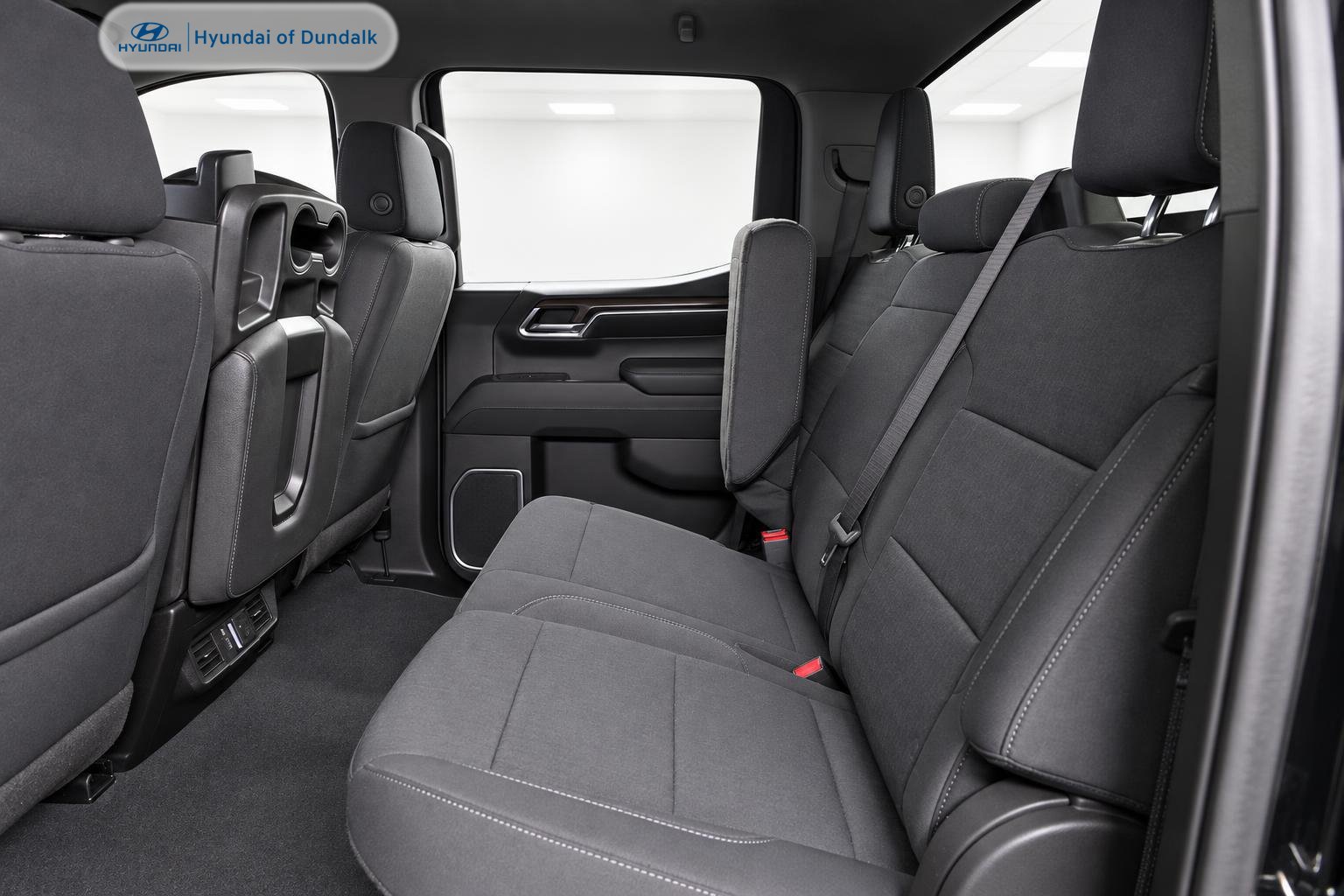 Used 2023 Chevrolet Silverado 1500 LT AWD/4WD image 8