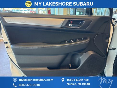 Used 2015 Subaru Outback 2.5i Premium image 11