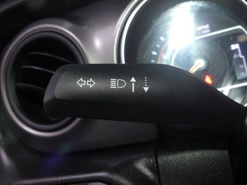 Used 2022 Jeep Wrangler Unlimited Sport AWD/4WD image 32