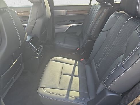 New 2026 Cadillac Vistiq Sport image 16