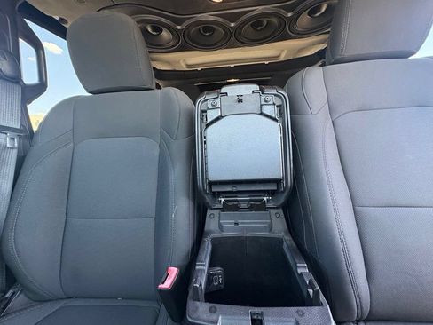Used 2019 Jeep Wrangler Unlimited Sport S AWD/4WD image 15