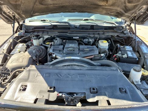 Used 2017 RAM 2500 Big Horn w/ Night Special Edition image 38