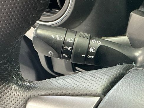 Used 2018 Toyota Tacoma SR5 w/ SR5 Appearance Package (SM) AWD/4WD image 38