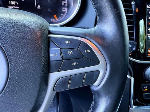 Used 2021 Jeep Grand Cherokee Limited AWD/4WD image 24