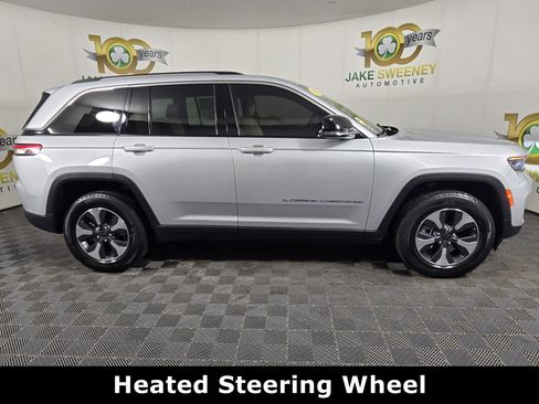Used 2023 Jeep Grand Cherokee 4WD 4xe image 10