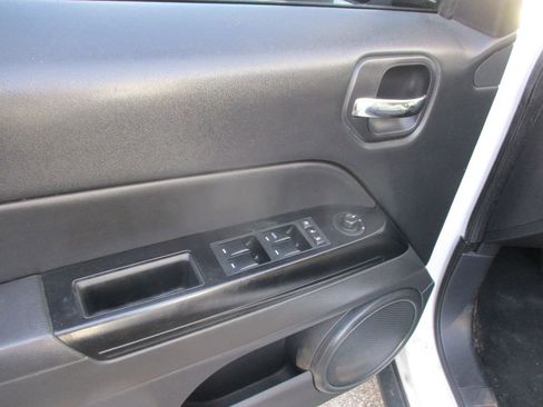 Used 2012 Jeep Patriot Sport w/ PWR Value Group image 8