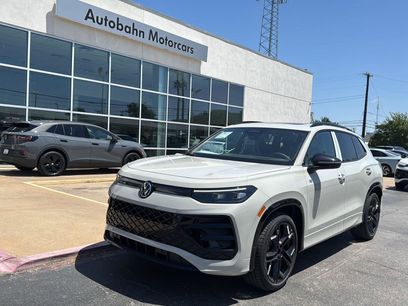 New 2026 Volkswagen Tiguan SE R-Line
