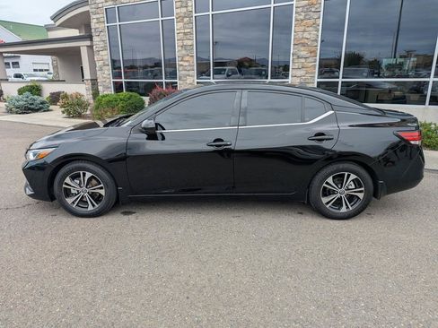 Used 2021 Nissan Sentra SV FWD image 2