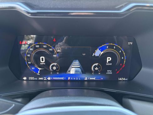 Used 2026 Chevrolet Colorado ZR2 w/ Technology Package AWD/4WD image 26