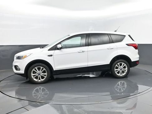 Used 2019 Ford Escape SE image 5