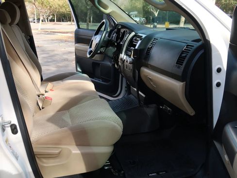 Used 2012 Toyota Tundra SR5 image 13