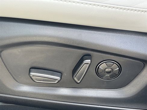 New 2026 Ford Explorer Platinum w/ LUX Leather Package image 21