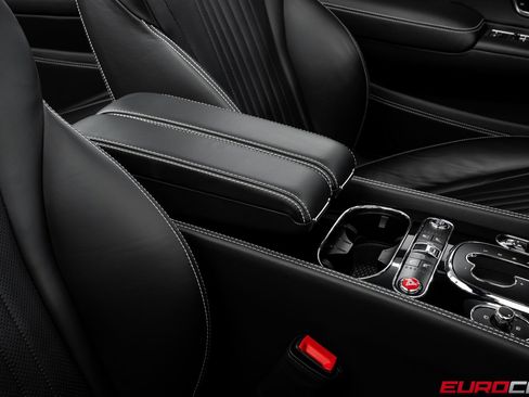 Used 2016 Bentley Continental GT image 31