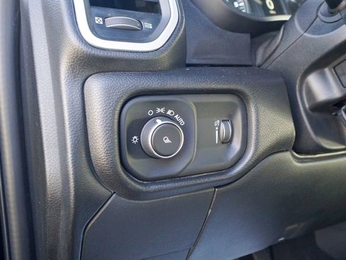 Used 2022 RAM 2500 Big Horn image 19