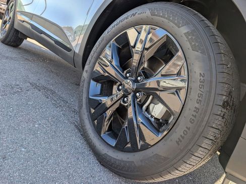 Used 2025 Kia Sportage X-Line w/ Premium Package image 8