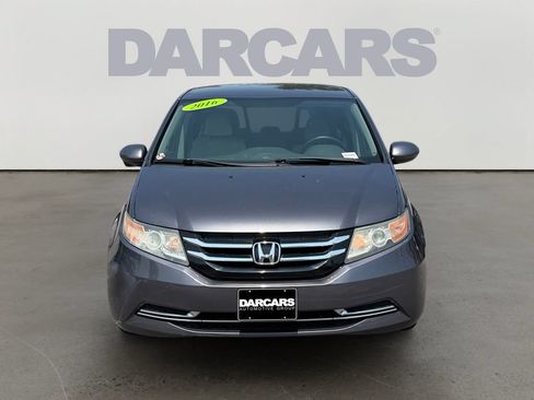 Used 2016 Honda Odyssey SE image 2