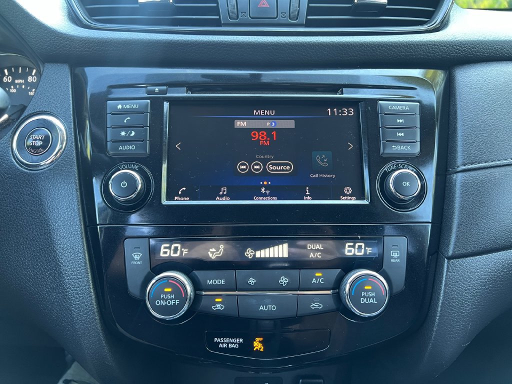 Used 2018 Nissan Rogue SV AWD/4WD image 21
