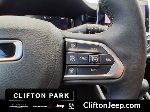 Certified 2025 Jeep Compass Limited w/ High Altitude Package AWD/4WD image 23