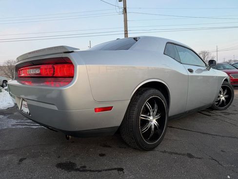 Used 2012 Dodge Challenger R/T image 13