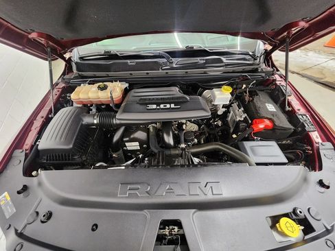 Used 2022 RAM 1500 Limited AWD/4WD image 38