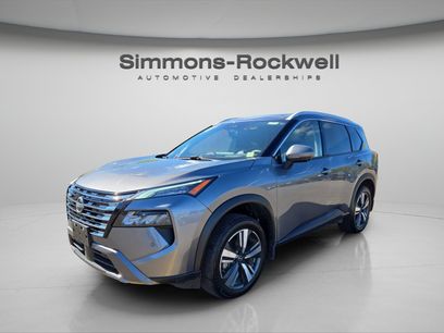 Used 2025 Nissan Rogue SL w/ SL Premium Package