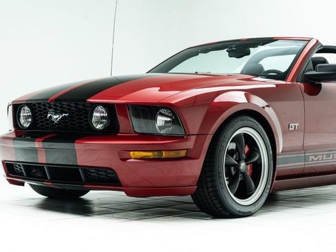 Used 2006 Ford Mustang GT Premium RWD image 10
