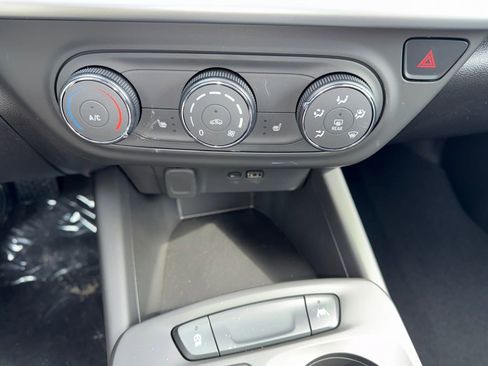 New 2026 Chevrolet Trax LS w/ LS Convenience Package image 19