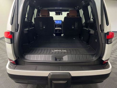 Certified 2026 Lexus GX 550 w/ Accessory Package (31) AWD/4WD image 7