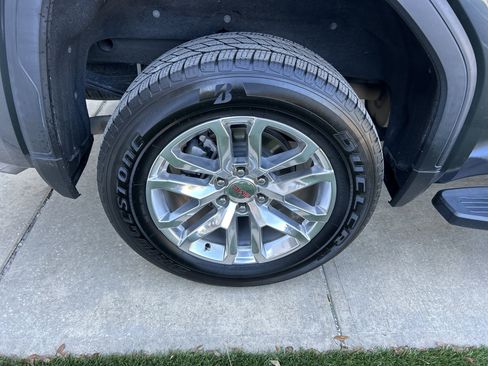 Used 2019 GMC Sierra 1500 SLT w/ SLT Premium Package image 10