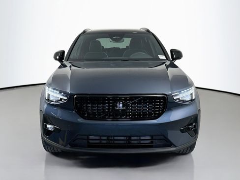 New 2026 Volvo XC40 B5 Ultra w/ Protection Package Premier image 2