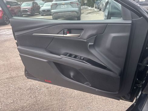 Used 2025 Toyota Camry LE image 20