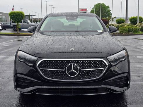 New 2026 Mercedes-Benz E 350 4MATIC Sedan image 9