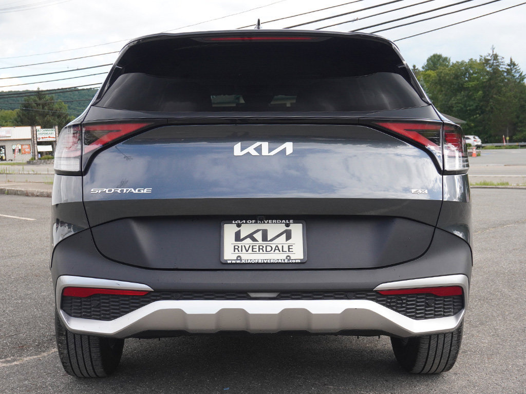 Used 2024 Kia Sportage LX AWD/4WD image 10