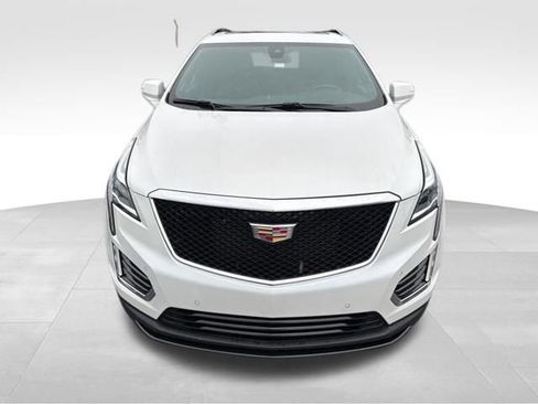 Certified 2023 Cadillac XT5 Sportv AWD/4WD image 2
