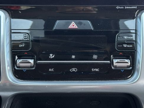 Used 2023 Kia Sorento SX image 20