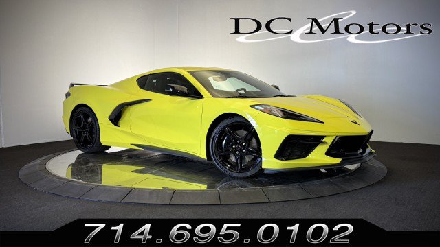 Used 2024 Chevrolet Corvette Stingray Premium Cpe w/ Z51 Performance Package RWD image 1