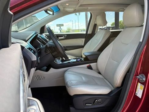 Used 2016 Ford Edge Titanium w/ Equipment Group 301A AWD/4WD image 22
